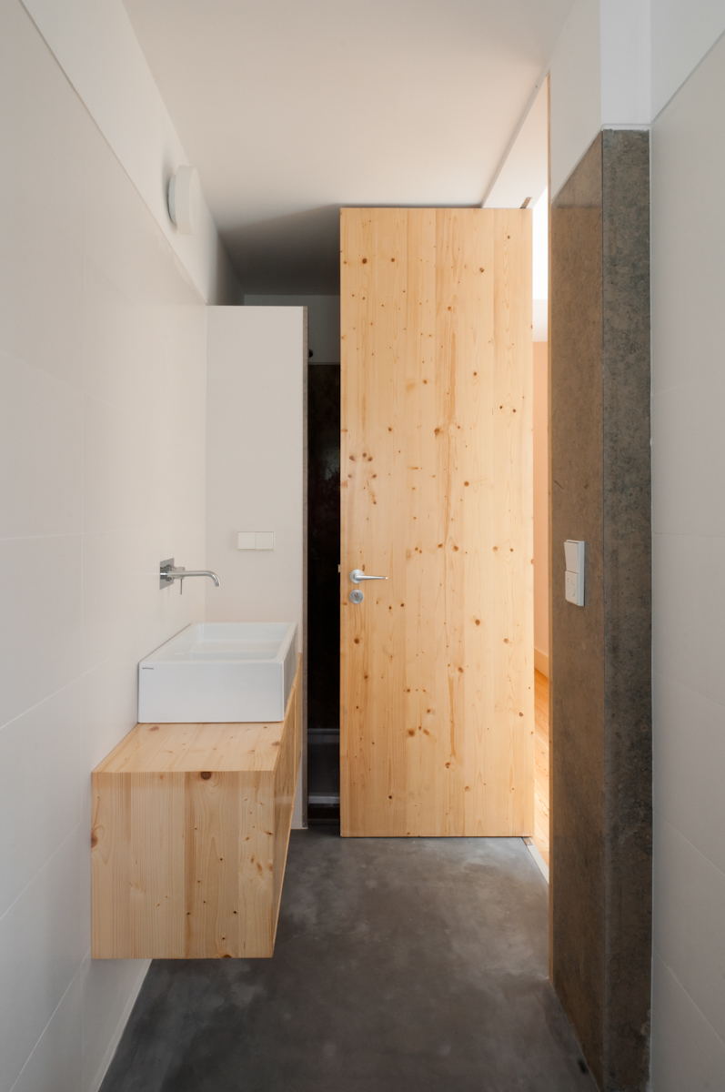 office ina_cm123_P05.JPG