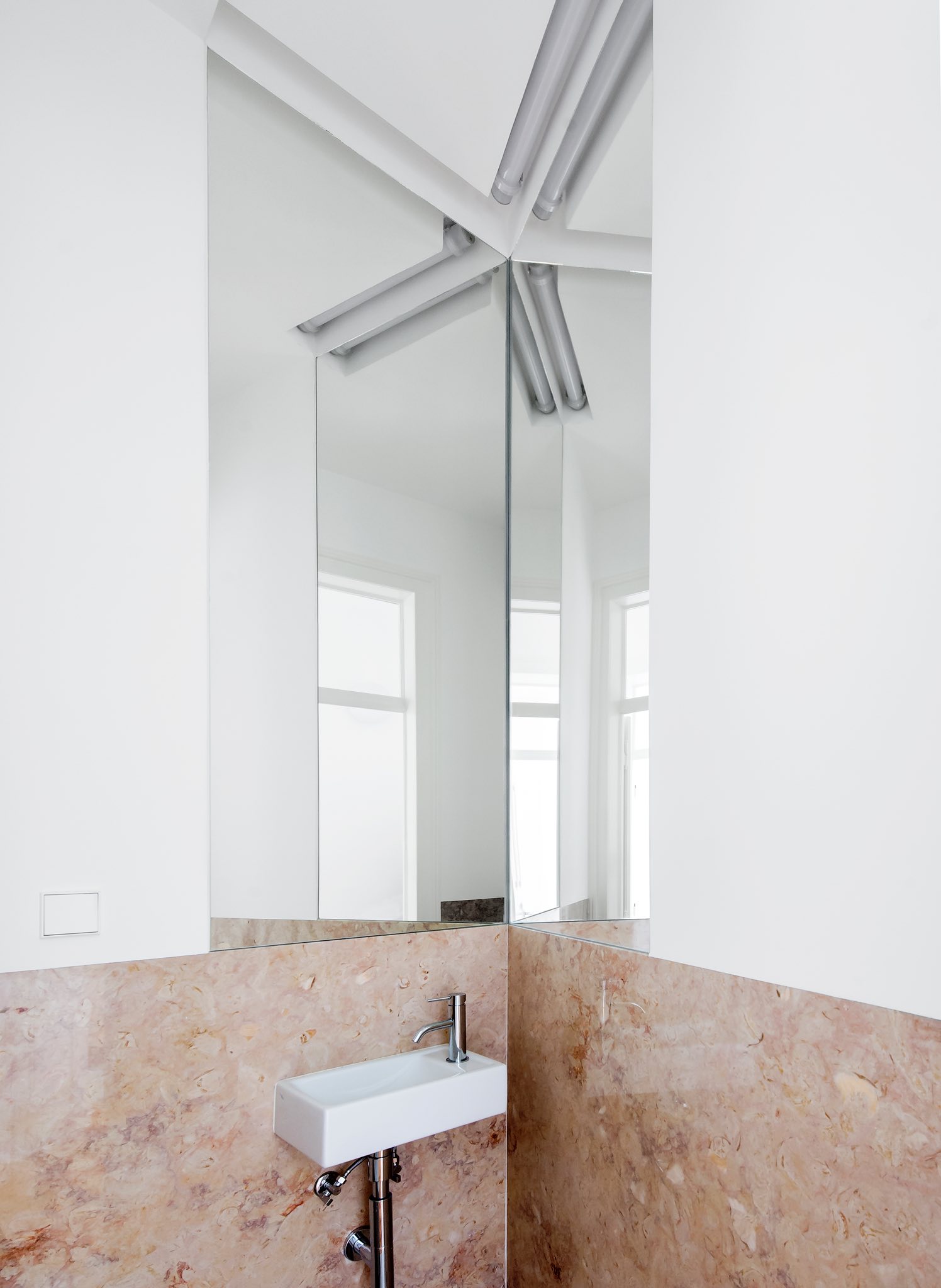 office ina_timor_P07.jpg